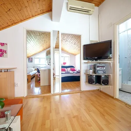 Apartments Ivka Vodice Exterior photo