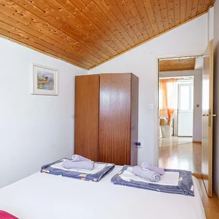 Apartments Ivka Vodice Exterior photo