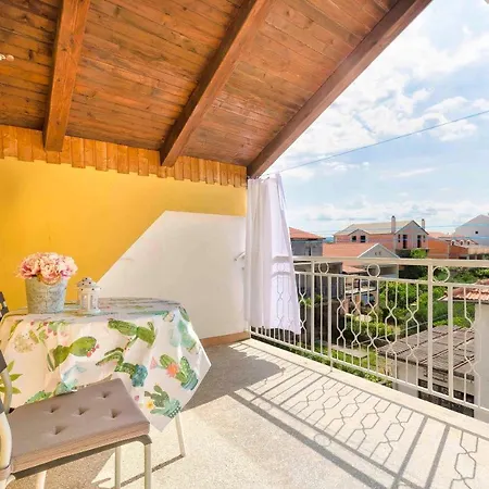 Apartments Ivka Vodice Exterior photo