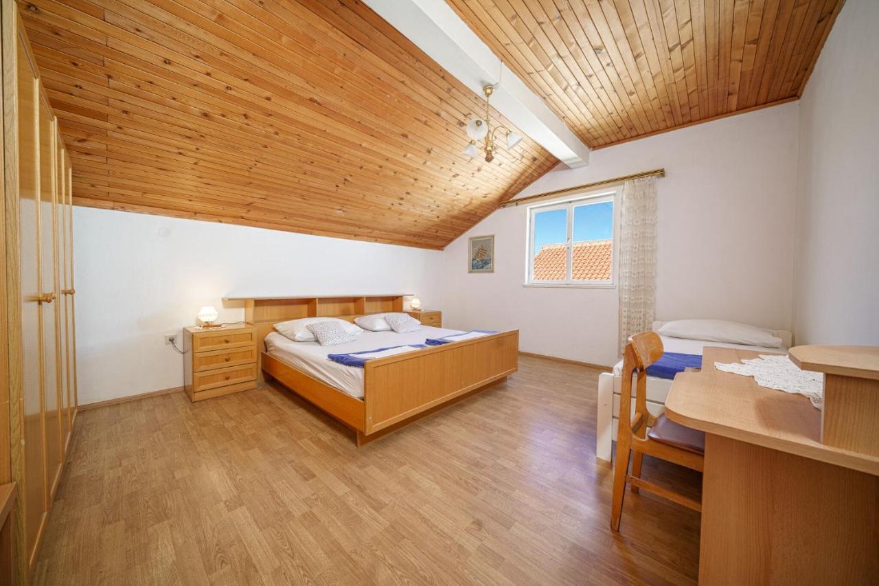 Apartment Ivka *