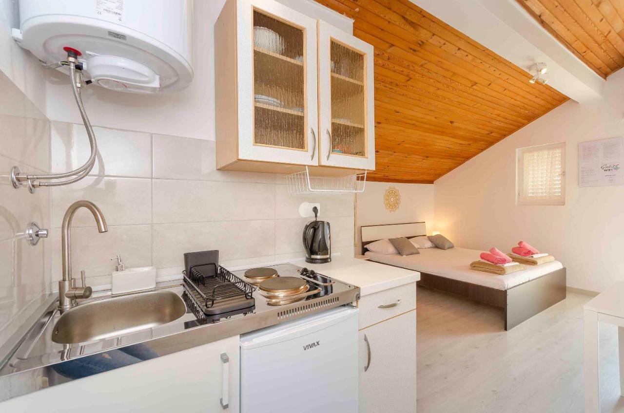 Ivka Apartment *