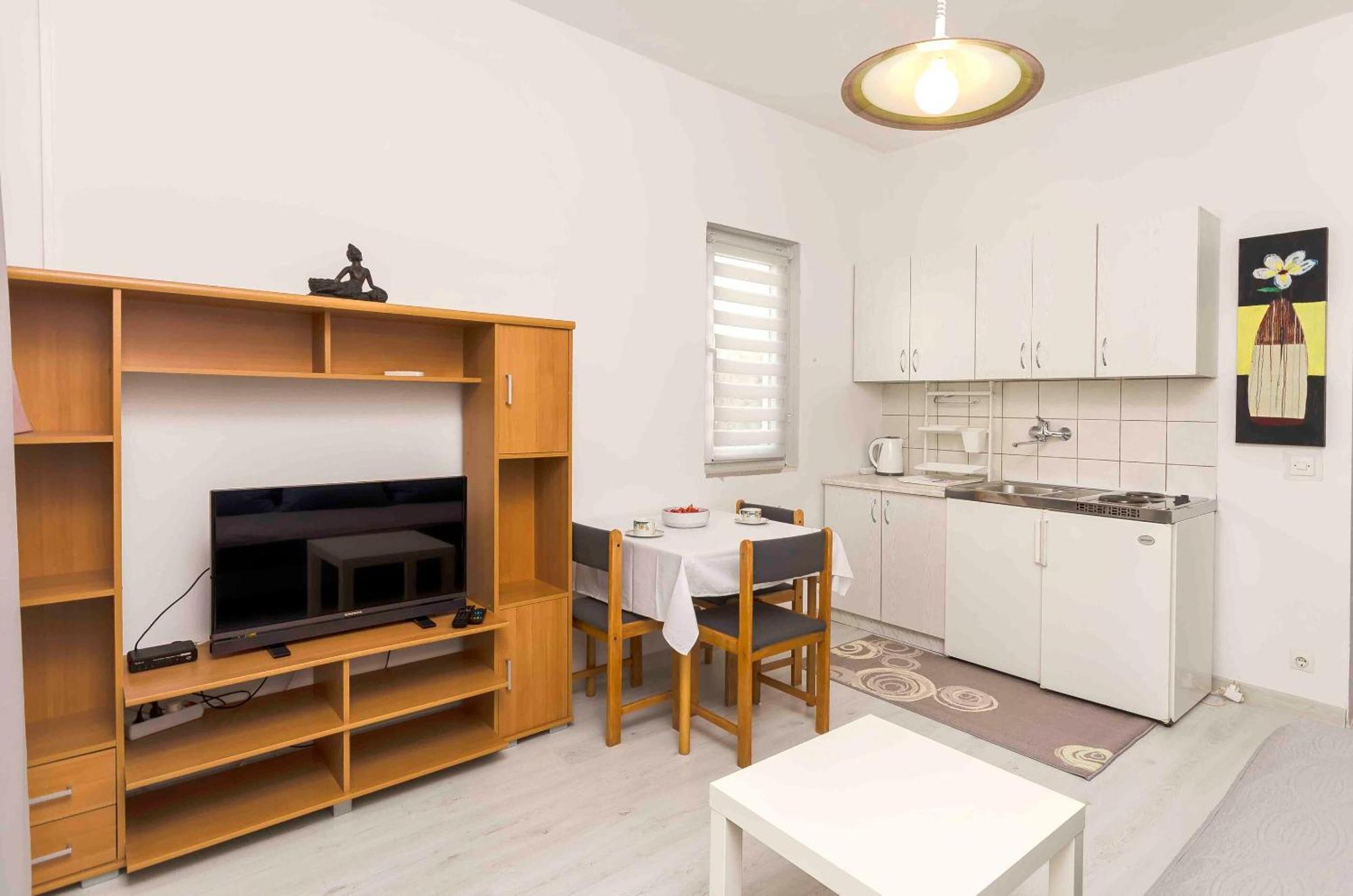 Ivka Apartment *